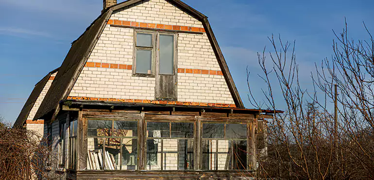 Types of Houses We Buy Without Repairs in Overland Park, KS