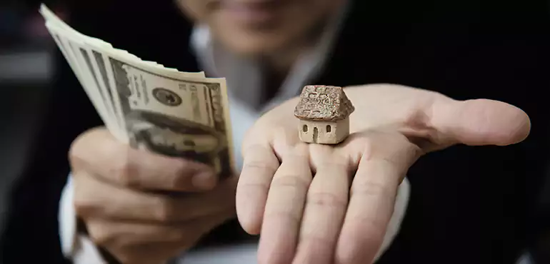 Avoid the Hassle of a Traditional Sale in Overland Park, KS